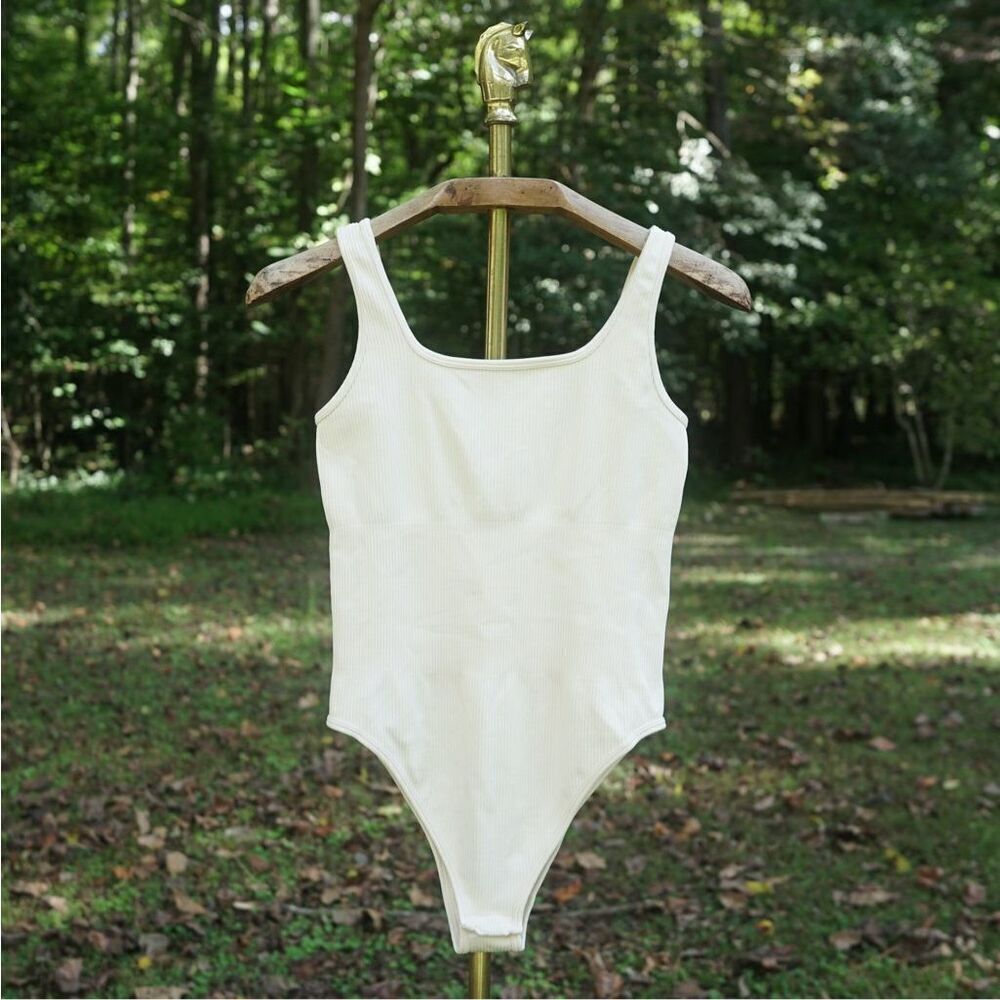 OQQ Ivory White Ribbed Square Neck Tank Bodysuit